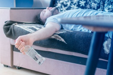 Вывод из запоя в Торопце